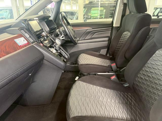 デリカD:5 P 4WD■禁煙【100V電源・全方位カメラ・両電動スライド ・8人・ディーゼルターボ・追従クルコン・衝突軽減・電動シート・電動リアゲート】車線逸脱警告/社外SDナビ/DVD/BT/TV/ETC/LEDオートライト/ステア&シートヒーター/ブレーキホールド/(39枚目)