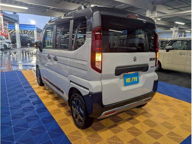 スペーシアギア ハイブリッドＸＺ　ターボ　４ＷＤ■届出済未使用【ガンメタルー　フ・メーカーＯＰ９型ナビ・全方位カメラ・フルセグ・ＢＴ・ＨＵＤ】衝突軽減ブレーキ／車線逸脱警告／追従クルコン／パドルシフト／両パワスラ／ソナー／電動パーキング／ＬＥＤオートライト／ルーフレール／取説（22枚目）