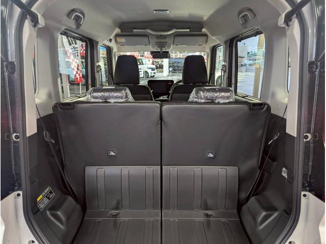 スペーシアギア ハイブリッドＸＺ　ターボ　４ＷＤ■届出済未使用【ガンメタルー　フ・メーカーＯＰ９型ナビ・全方位カメラ・フルセグ・ＢＴ・ＨＵＤ】衝突軽減ブレーキ／車線逸脱警告／追従クルコン／パドルシフト／両パワスラ／ソナー／電動パーキング／ＬＥＤオートライト／ルーフレール／取説（56枚目）