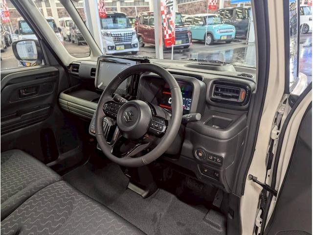 スペーシアギア ハイブリッドＸＺ　ターボ　４ＷＤ■届出済未使用【ガンメタルー　フ・メーカーＯＰ９型ナビ・全方位カメラ・フルセグ・ＢＴ・ＨＵＤ】衝突軽減ブレーキ／車線逸脱警告／追従クルコン／パドルシフト／両パワスラ／ソナー／電動パーキング／ＬＥＤオートライト／ルーフレール／取説（60枚目）