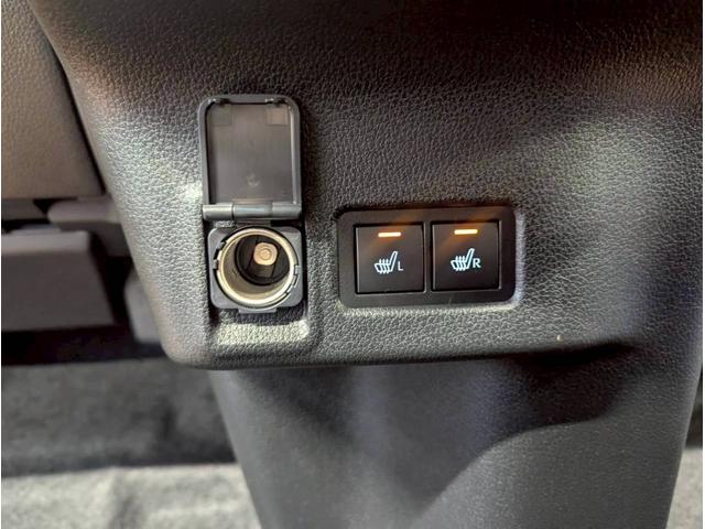 �y�V�[�g�q�[�^�[�z�G�A�R�����f�����g�܂邽�߁A�o�����Ă����̎ԓ��̊�����a�炰���܂��B�@�܂��A�G�A�R���ƈ���ċ�C���������Ȃ��̂��V�[�g�q�[�^�[�̃����b�g�ł��B