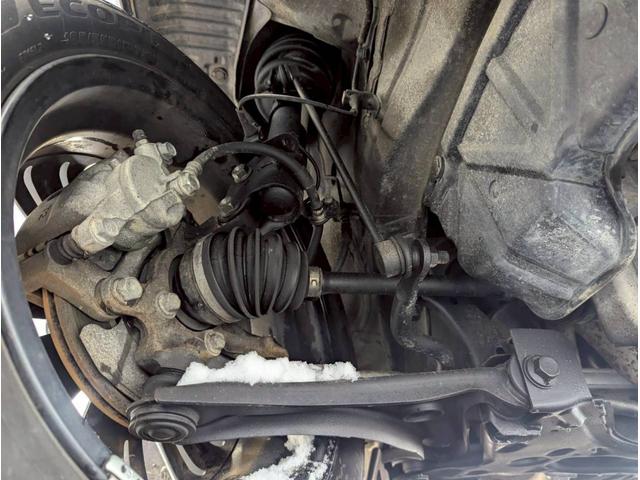 スペーシアカスタム ハイブリッドＸＳターボ　４ＷＤ■石川仕入【禁煙・８型ナビ・両　側電動ドア・全方位カメラ】衝突軽減装置／車線逸脱警告／ＤＶＤ／ＢＴ／ＴＶ／ＥＴＣ／Ｂカメラ／ドラレコ／オートライト／ＬＥＤ／フォグ／半レザー／シートヒーター／追従クルコン／ステアヒーター／パドルシフト（68枚目）