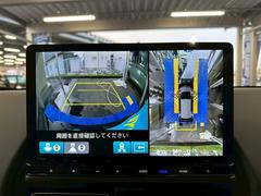 �ڥ��饦��ɥӥ塼��˥����ۥ���ޤ򿿾夫�鸫�������Ƥ��뤫�Τ褦�ʱ����ˤ�äơ��ָ�����������֤ʤɤ���ֻ��ˡ����֤���ְ��֤δط���Ҥ��ܤǳ�ǧ�Ǥ������ࡼ������֤򥵥ݡ��Ȥ��ޤ��� 3