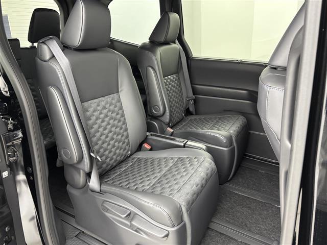 ヴォクシー ハイブリッドＳ－Ｚ　登録済未使用車　純正ディスプレイオーディオ（Ｂｌｕｅｔｏｏｔｈ／ＣＤ／ＤＶＤ／ＡＭ／ＦＭ）　フルセグＴＶ　バックカメラ　レーダークルーズコントロール　快適利便パッケージ　横滑り防止装置　ＥＴＣ２．０（27枚目）
