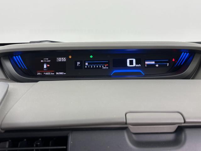 フリード Ｇ・ホンダセンシング　純正ナビ　バックカメラ　両側電動スライドドア　ドライブレコーダー　衝突軽減ブレーキ　ビルトインＥＴＣ　追従式クルーズコントロール　パーキングセンサーシステム　車線維持支援システム　ＬＥＤヘッドライト（17枚目）