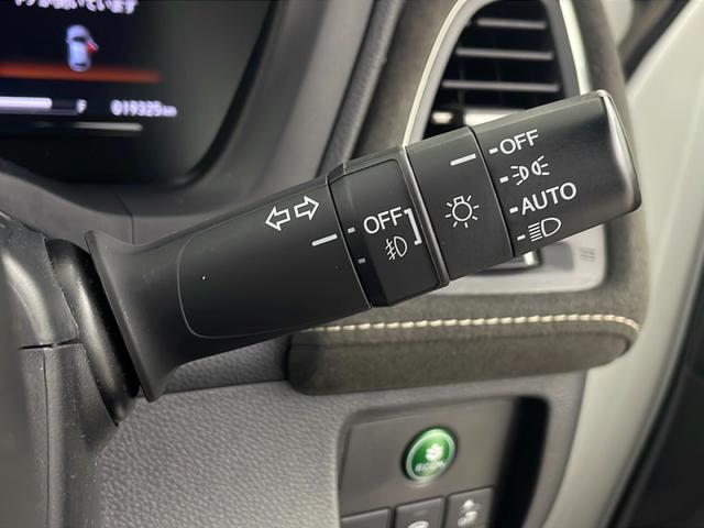 ヴェゼル ＲＳ・ホンダセンシング　純正ナビ（ＣＤ・ＤＶＤ・ラジオ・ワンセグ・ＵＳＢ・Ｂｌｕｅｔｏｏｔｈ）バックカメラ　ビルトインＥＴＣ　アダプティブクルーズコントロール　前席シートヒーター　パドルシフト　ステアリングリモコン　衝突軽減（15枚目）