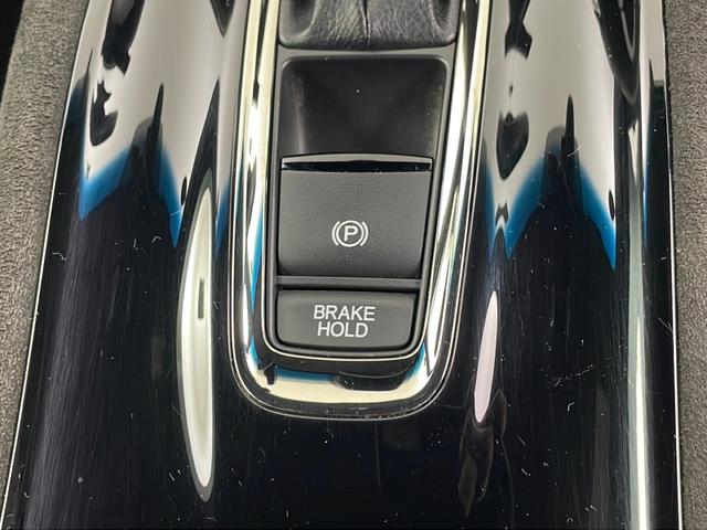ヴェゼル ＲＳ・ホンダセンシング　純正ナビ（ＣＤ・ＤＶＤ・ラジオ・ワンセグ・ＵＳＢ・Ｂｌｕｅｔｏｏｔｈ）バックカメラ　ビルトインＥＴＣ　アダプティブクルーズコントロール　前席シートヒーター　パドルシフト　ステアリングリモコン　衝突軽減（19枚目）