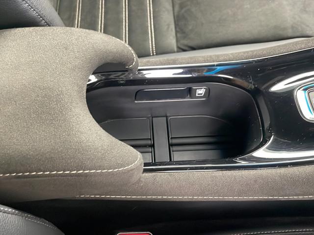 ヴェゼル ＲＳ・ホンダセンシング　純正ナビ（ＣＤ・ＤＶＤ・ラジオ・ワンセグ・ＵＳＢ・Ｂｌｕｅｔｏｏｔｈ）バックカメラ　ビルトインＥＴＣ　アダプティブクルーズコントロール　前席シートヒーター　パドルシフト　ステアリングリモコン　衝突軽減（30枚目）