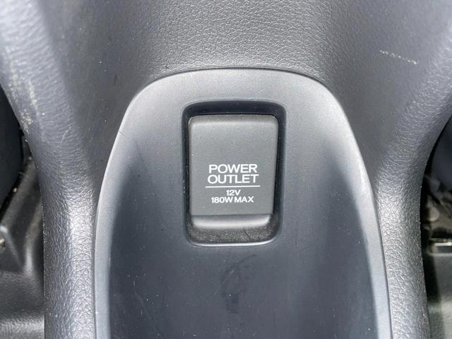 ヴェゼル ＲＳ・ホンダセンシング　純正ナビ（ＣＤ・ＤＶＤ・ラジオ・ワンセグ・ＵＳＢ・Ｂｌｕｅｔｏｏｔｈ）バックカメラ　ビルトインＥＴＣ　アダプティブクルーズコントロール　前席シートヒーター　パドルシフト　ステアリングリモコン　衝突軽減（32枚目）