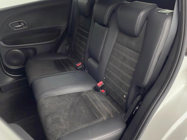 ヴェゼル ＲＳ・ホンダセンシング　純正ナビ（ＣＤ・ＤＶＤ・ラジオ・ワンセグ・ＵＳＢ・Ｂｌｕｅｔｏｏｔｈ）バックカメラ　ビルトインＥＴＣ　アダプティブクルーズコントロール　前席シートヒーター　パドルシフト　ステアリングリモコン　衝突軽減（42枚目）