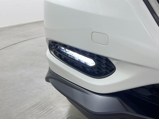 ヴェゼル ＲＳ・ホンダセンシング　純正ナビ（ＣＤ・ＤＶＤ・ラジオ・ワンセグ・ＵＳＢ・Ｂｌｕｅｔｏｏｔｈ）バックカメラ　ビルトインＥＴＣ　アダプティブクルーズコントロール　前席シートヒーター　パドルシフト　ステアリングリモコン　衝突軽減（51枚目）