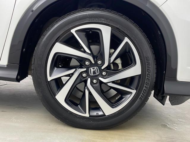 ヴェゼル ＲＳ・ホンダセンシング　純正ナビ（ＣＤ・ＤＶＤ・ラジオ・ワンセグ・ＵＳＢ・Ｂｌｕｅｔｏｏｔｈ）バックカメラ　ビルトインＥＴＣ　アダプティブクルーズコントロール　前席シートヒーター　パドルシフト　ステアリングリモコン　衝突軽減（70枚目）