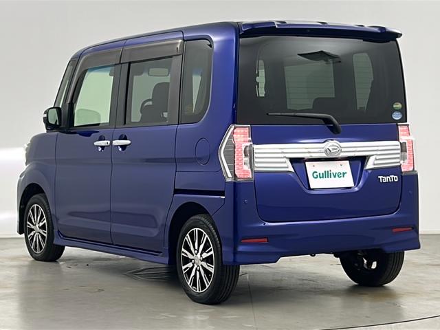 納車前に内外装のクリーニングをいたします。各種コーティング（別途有料）もご用意しておりますので、是非ご相談ください。