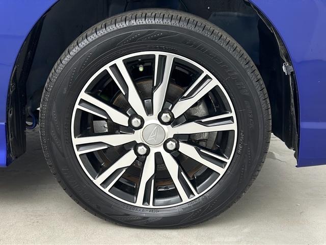 プロのこだわりのクリーニングで清潔なおクルマでご納車させて頂いております！