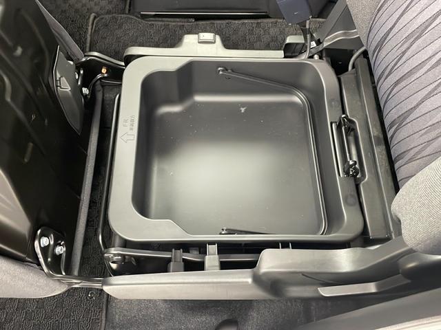 ソリオ ハイブリッドＭＺ　純正ナビ　全方位カメラ　前後ドライブレコーダー　ビルトインＥＴＣ　前席シートヒーター　レーダークルーズコントロール　衝突軽減システム　レーンキープアシスト　両側パワースライドドア　純正アルミホイール（30枚目）