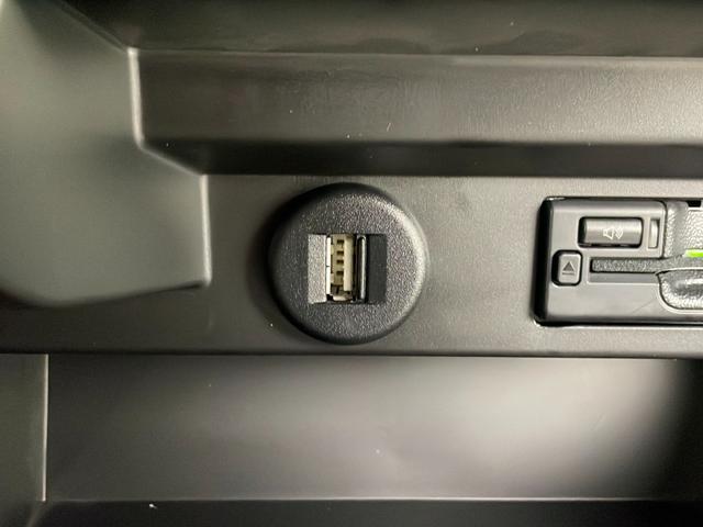 ソリオ ハイブリッドＭＺ　純正ナビ　全方位カメラ　前後ドライブレコーダー　ビルトインＥＴＣ　前席シートヒーター　レーダークルーズコントロール　衝突軽減システム　レーンキープアシスト　両側パワースライドドア　純正アルミホイール（35枚目）