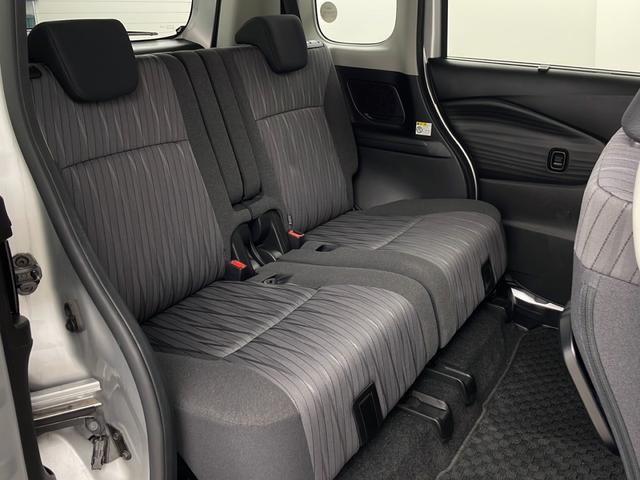 ソリオ ハイブリッドＭＺ　純正ナビ　全方位カメラ　前後ドライブレコーダー　ビルトインＥＴＣ　前席シートヒーター　レーダークルーズコントロール　衝突軽減システム　レーンキープアシスト　両側パワースライドドア　純正アルミホイール（46枚目）