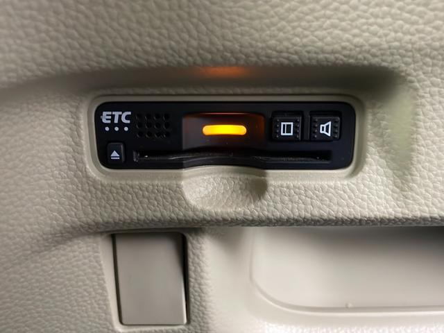 N-BOX G・Lホンダセンシング 純正ナビ バックカメラ パワースライドドア ビルトインETC レーダークルーズコントロール レーンキープアシスト 衝突軽減ブレーキ 純正フロアマット ドアバイザー ウインカーミラー プッシュスタート(7枚目)