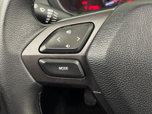 コペン ＧＲ　スポーツ　純正ナビ　ＣＤ／ＤＶＤ／Ｂｌｕｅｔｏｏｔｈ　バックカメラ　ドライブレコーダー　シートヒーター　純正１６インチアルミホイール　ＬＥＤヘッドライト　フォグランプ　オートライト　横滑り防止　プッシュスタート（11枚目）