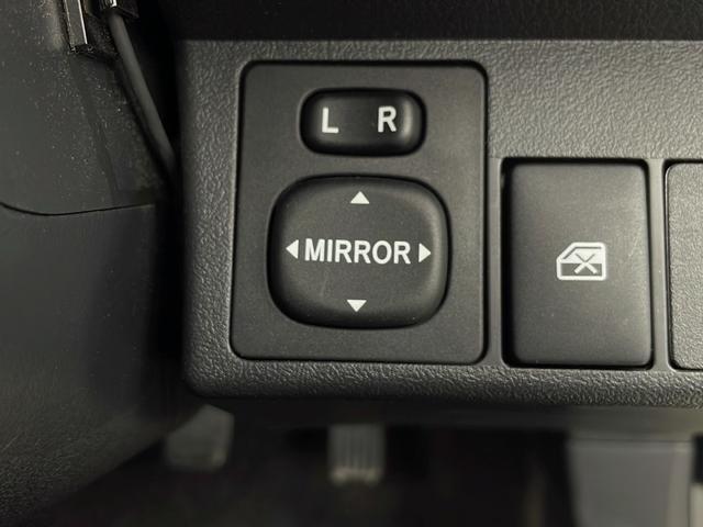 コペン ＧＲ　スポーツ　純正ナビ　ＣＤ／ＤＶＤ／Ｂｌｕｅｔｏｏｔｈ　バックカメラ　ドライブレコーダー　シートヒーター　純正１６インチアルミホイール　ＬＥＤヘッドライト　フォグランプ　オートライト　横滑り防止　プッシュスタート（20枚目）