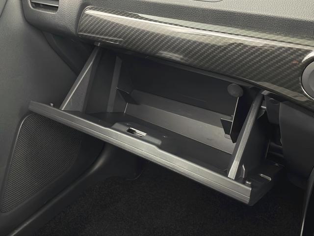 コペン ＧＲ　スポーツ　純正ナビ　ＣＤ／ＤＶＤ／Ｂｌｕｅｔｏｏｔｈ　バックカメラ　ドライブレコーダー　シートヒーター　純正１６インチアルミホイール　ＬＥＤヘッドライト　フォグランプ　オートライト　横滑り防止　プッシュスタート（24枚目）