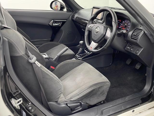 コペン ＧＲ　スポーツ　純正ナビ　ＣＤ／ＤＶＤ／Ｂｌｕｅｔｏｏｔｈ　バックカメラ　ドライブレコーダー　シートヒーター　純正１６インチアルミホイール　ＬＥＤヘッドライト　フォグランプ　オートライト　横滑り防止　プッシュスタート（33枚目）