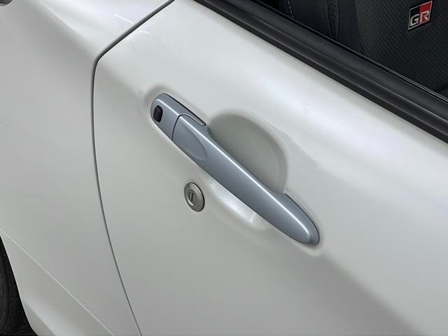 コペン ＧＲ　スポーツ　純正ナビ　ＣＤ／ＤＶＤ／Ｂｌｕｅｔｏｏｔｈ　バックカメラ　ドライブレコーダー　シートヒーター　純正１６インチアルミホイール　ＬＥＤヘッドライト　フォグランプ　オートライト　横滑り防止　プッシュスタート（51枚目）