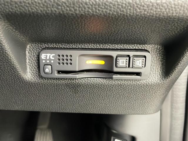 フリードハイブリッド ハイブリッド・Ｇホンダセンシング　純正ナビ　バックカメラ　両側パワースライドドア　ビルトインＥＴＣ　アダプティブクルーズコントロール　前席シートヒーター　レーンキープアシスト　純正アルミホイール　ＬＥＤヘッドライト　純正フロアマット（5枚目）