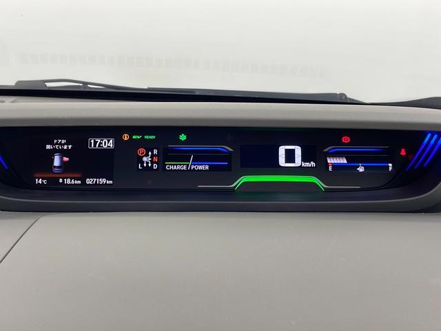 フリードハイブリッド ハイブリッド・Ｇホンダセンシング　純正ナビ　バックカメラ　両側パワースライドドア　ビルトインＥＴＣ　アダプティブクルーズコントロール　前席シートヒーター　レーンキープアシスト　純正アルミホイール　ＬＥＤヘッドライト　純正フロアマット（17枚目）