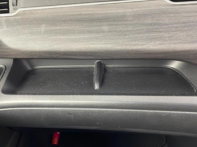 フリードハイブリッド ハイブリッド・Ｇホンダセンシング　純正ナビ　バックカメラ　両側パワースライドドア　ビルトインＥＴＣ　アダプティブクルーズコントロール　前席シートヒーター　レーンキープアシスト　純正アルミホイール　ＬＥＤヘッドライト　純正フロアマット（24枚目）