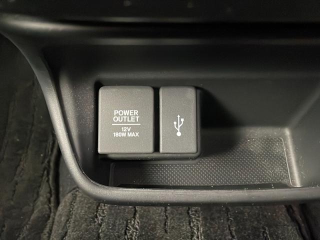 フリードハイブリッド ハイブリッド・Ｇホンダセンシング　純正ナビ　バックカメラ　両側パワースライドドア　ビルトインＥＴＣ　アダプティブクルーズコントロール　前席シートヒーター　レーンキープアシスト　純正アルミホイール　ＬＥＤヘッドライト　純正フロアマット（29枚目）