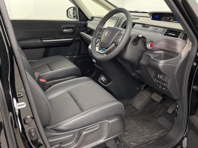 フリードハイブリッド ハイブリッド・Ｇホンダセンシング　純正ナビ　バックカメラ　両側パワースライドドア　ビルトインＥＴＣ　アダプティブクルーズコントロール　前席シートヒーター　レーンキープアシスト　純正アルミホイール　ＬＥＤヘッドライト　純正フロアマット（39枚目）