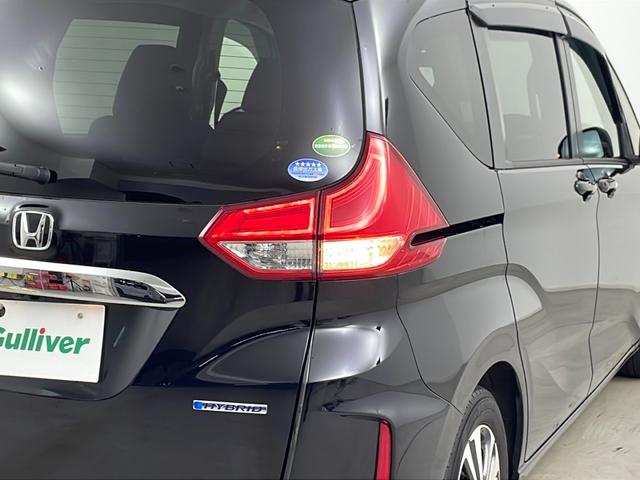 フリードハイブリッド ハイブリッド・Ｇホンダセンシング　純正ナビ　バックカメラ　両側パワースライドドア　ビルトインＥＴＣ　アダプティブクルーズコントロール　前席シートヒーター　レーンキープアシスト　純正アルミホイール　ＬＥＤヘッドライト　純正フロアマット（59枚目）