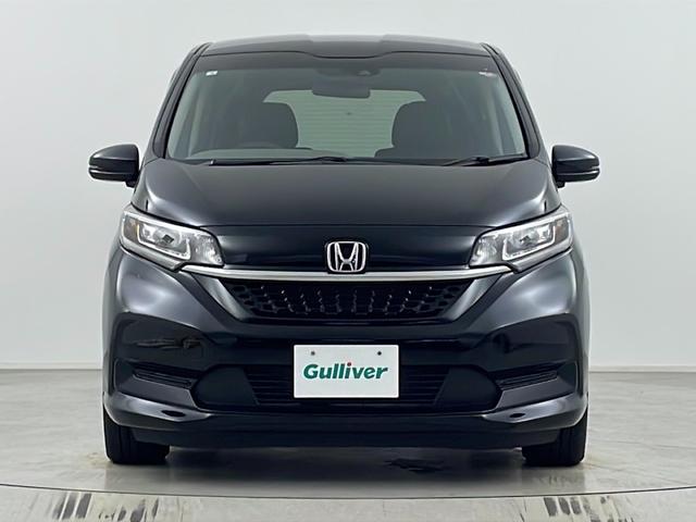 フリードハイブリッド ハイブリッド・Ｇホンダセンシング　純正ナビ　バックカメラ　両側パワースライドドア　ビルトインＥＴＣ　アダプティブクルーズコントロール　前席シートヒーター　レーンキープアシスト　純正アルミホイール　ＬＥＤヘッドライト　純正フロアマット（62枚目）