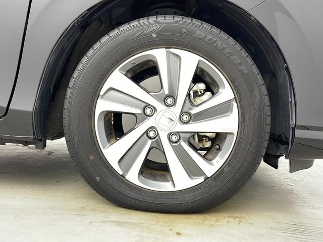 フリードハイブリッド ハイブリッド・Ｇホンダセンシング　純正ナビ　バックカメラ　両側パワースライドドア　ビルトインＥＴＣ　アダプティブクルーズコントロール　前席シートヒーター　レーンキープアシスト　純正アルミホイール　ＬＥＤヘッドライト　純正フロアマット（73枚目）