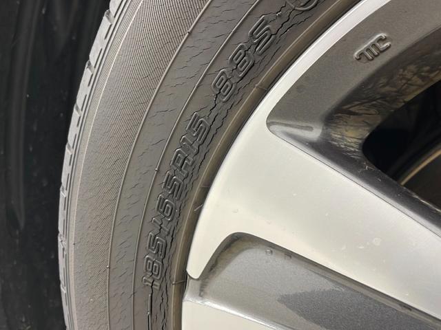 フリードハイブリッド ハイブリッド・Ｇホンダセンシング　純正ナビ　バックカメラ　両側パワースライドドア　ビルトインＥＴＣ　アダプティブクルーズコントロール　前席シートヒーター　レーンキープアシスト　純正アルミホイール　ＬＥＤヘッドライト　純正フロアマット（76枚目）