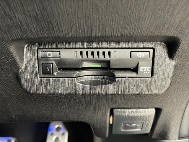 プリウスアルファ Ｓツーリングセレクション・ＧＲスポーツ　純正ナビ　バックカメラ　Ｂｌｕｅｔｏｏｔｈ　フルセグＴＶ　ＣＤ　ＤＶＤ　前後ドライブレコーダー　ビルトインＥＴＣ　ＬＥＤヘッドライト　純正１８インチアルミホイール　純正フロアマット　ハーフレザーシート（5枚目）