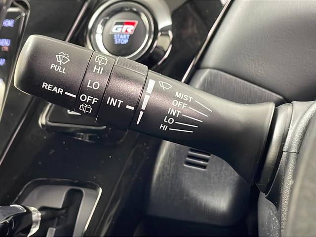 プリウスアルファ Ｓツーリングセレクション・ＧＲスポーツ　純正ナビ　バックカメラ　Ｂｌｕｅｔｏｏｔｈ　フルセグＴＶ　ＣＤ　ＤＶＤ　前後ドライブレコーダー　ビルトインＥＴＣ　ＬＥＤヘッドライト　純正１８インチアルミホイール　純正フロアマット　ハーフレザーシート（13枚目）