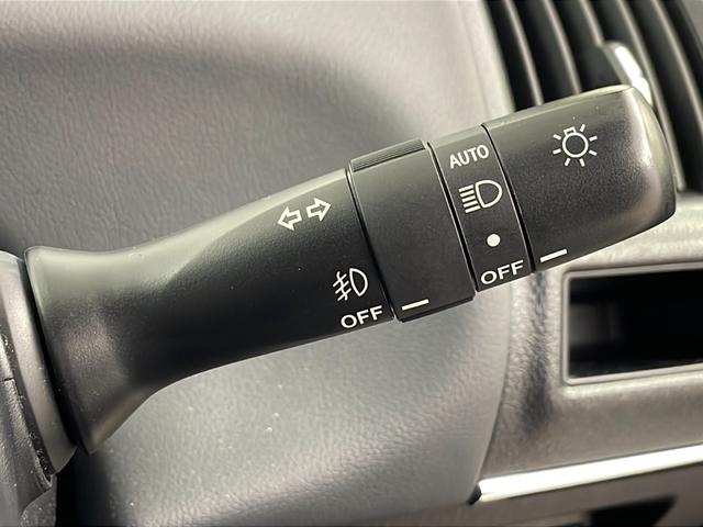 プリウスアルファ Ｓツーリングセレクション・ＧＲスポーツ　純正ナビ　バックカメラ　Ｂｌｕｅｔｏｏｔｈ　フルセグＴＶ　ＣＤ　ＤＶＤ　前後ドライブレコーダー　ビルトインＥＴＣ　ＬＥＤヘッドライト　純正１８インチアルミホイール　純正フロアマット　ハーフレザーシート（14枚目）