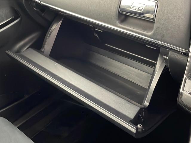 プリウスアルファ Ｓツーリングセレクション・ＧＲスポーツ　純正ナビ　バックカメラ　Ｂｌｕｅｔｏｏｔｈ　フルセグＴＶ　ＣＤ　ＤＶＤ　前後ドライブレコーダー　ビルトインＥＴＣ　ＬＥＤヘッドライト　純正１８インチアルミホイール　純正フロアマット　ハーフレザーシート（24枚目）