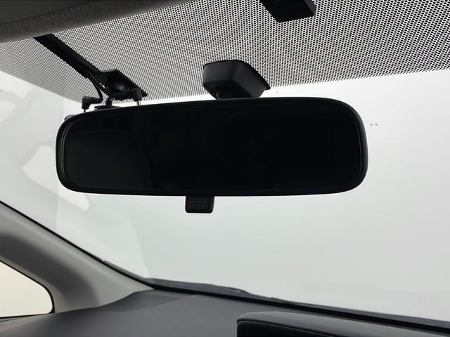 プリウスアルファ Ｓツーリングセレクション・ＧＲスポーツ　純正ナビ　バックカメラ　Ｂｌｕｅｔｏｏｔｈ　フルセグＴＶ　ＣＤ　ＤＶＤ　前後ドライブレコーダー　ビルトインＥＴＣ　ＬＥＤヘッドライト　純正１８インチアルミホイール　純正フロアマット　ハーフレザーシート（25枚目）