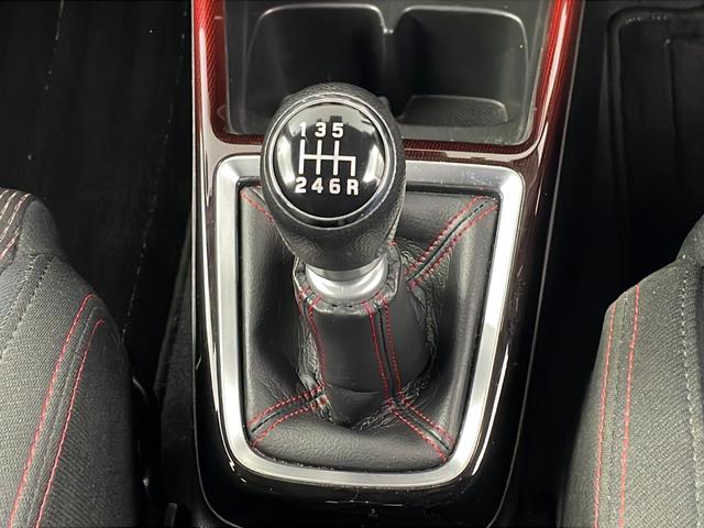 スイフトスポーツ ベースグレード 純正ディスプレイオーディオ バックカメラ 前後ドライブレコーダー ETC シートヒーター 衝突軽減システム レーダークルーズコントロール レーンキープアシスト 純正アルミホイール LEDヘッドライト(19枚目)