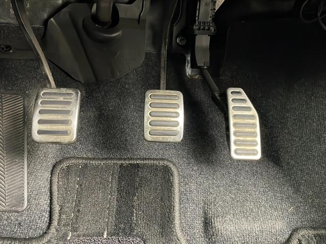 スイフトスポーツ ベースグレード 純正ディスプレイオーディオ バックカメラ 前後ドライブレコーダー ETC シートヒーター 衝突軽減システム レーダークルーズコントロール レーンキープアシスト 純正アルミホイール LEDヘッドライト(34枚目)