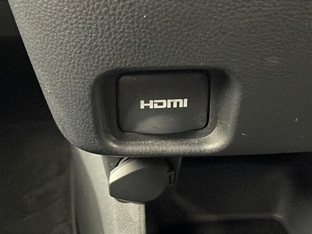 ヴォクシー ハイブリッドS-Z 純正ディスプレイオーディオ バックカメラ ETC2.0 トヨタセーフティセンス ドライブレコーダー 電動リアゲート 両側パワースライドドア シートヒーター HDMI オットマン 純正アルミホイール(7枚目)