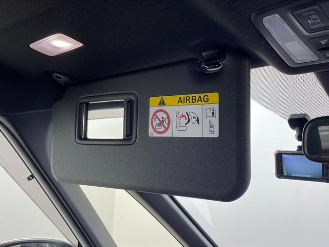 ヴォクシー ハイブリッドS-Z 純正ディスプレイオーディオ バックカメラ ETC2.0 トヨタセーフティセンス ドライブレコーダー 電動リアゲート 両側パワースライドドア シートヒーター HDMI オットマン 純正アルミホイール(26枚目)