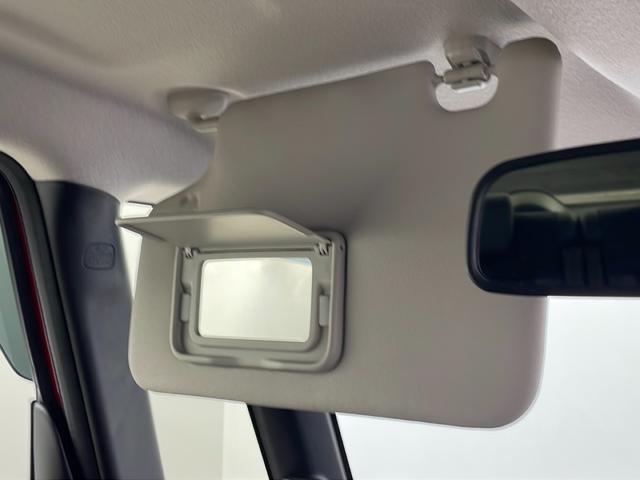 N-BOXカスタム G ターボSSパッケージ 純正ナビ 地デジフルセグ バックカメラ ビルトインETC クルーズコントロール パドルシフト シートヒーター 低速域衝突軽減ブレーキ 両側電動 ロールサンシェード 純正フロアマット 純正ドアバイザー(23枚目)