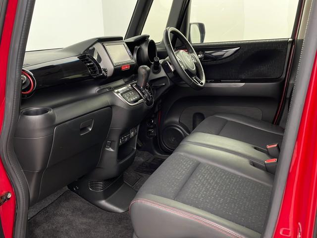 N-BOXカスタム G ターボSSパッケージ 純正ナビ 地デジフルセグ バックカメラ ビルトインETC クルーズコントロール パドルシフト シートヒーター 低速域衝突軽減ブレーキ 両側電動 ロールサンシェード 純正フロアマット 純正ドアバイザー(40枚目)