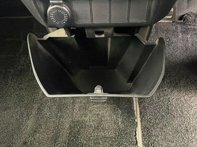 タンク G S 純正メモリナビ CD/Bluetooth/ワンセグ バックカメラ 両側パワースライドドア クルーズコントロール 衝突軽減システム アイドリングストップ オートライト プッシュスタート ドアバイザー(27枚目)