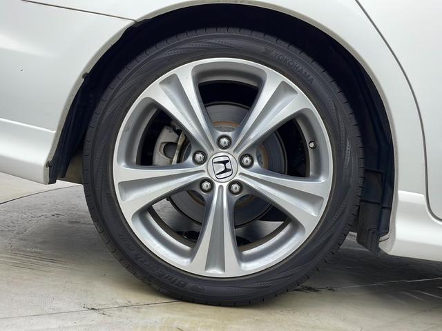 オデッセイ MX・エアロパッケージ バックカメラ 純正HDDナビ(AM,FM,CD,DVD,HDD) フルセグテレビ ビルトインETC パドルシフト 純正18インチアルミホイール オートキセノンライト 純正フロアマット 横滑り防止装(71枚目)