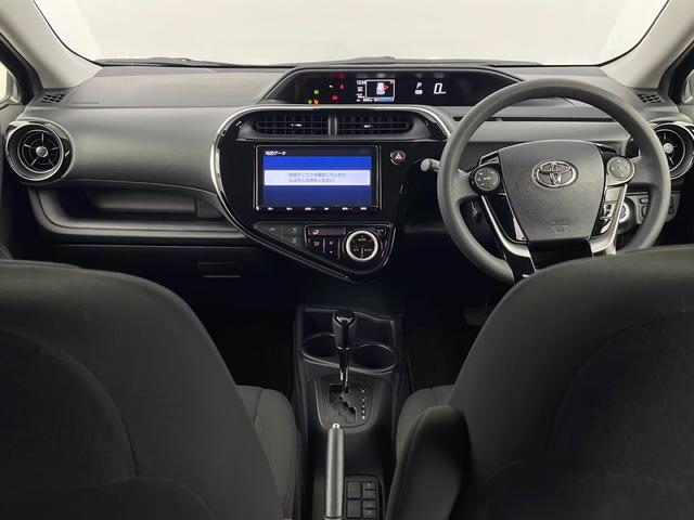 アクア Sスタイルブラック 純正9型ナビ Bluetooth フルセグTV バックカメラ プリクラッシュセーフティ オートハイビーム ビルトインETC キセノンライト 純正フロアマット ウィンカーミラー ドアバイザー スマートキ(8枚目)